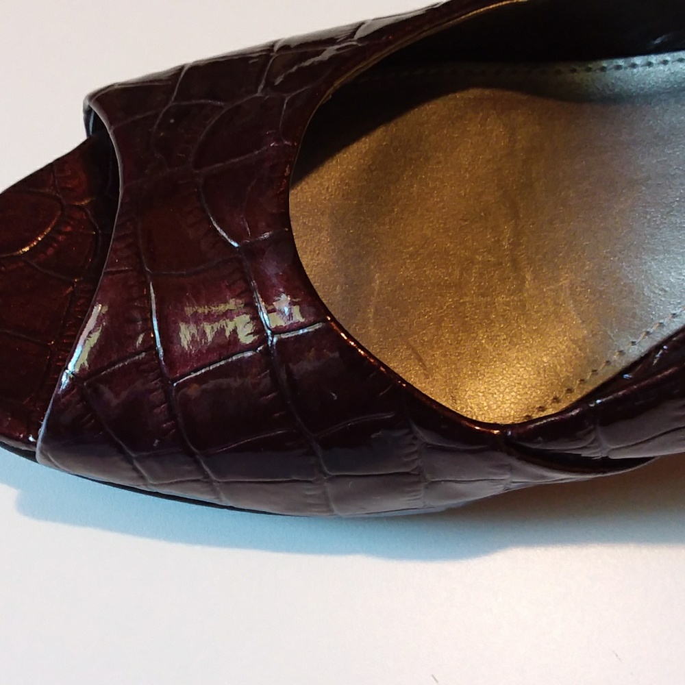 Heels - Picture 4 of 4
